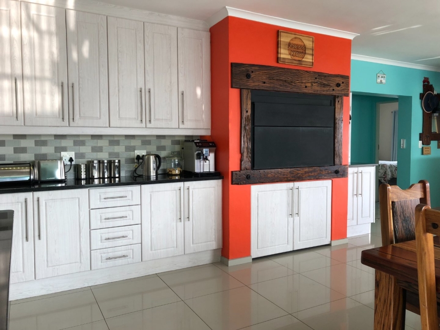 3 Bedroom Property for Sale in De Kelders Western Cape